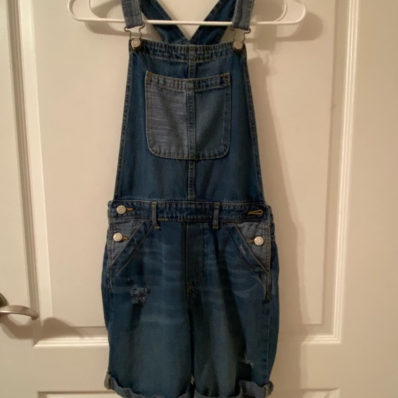 Different patterned overalls - Picture 1 of 4